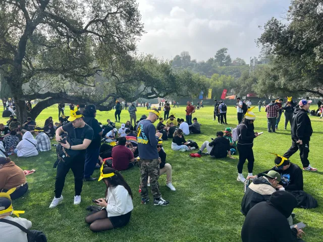 Pokémon Go Tour Sinnoh LA Crown Photo